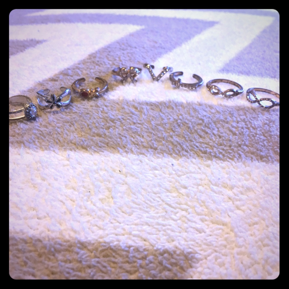 Finger rings and toe rings!